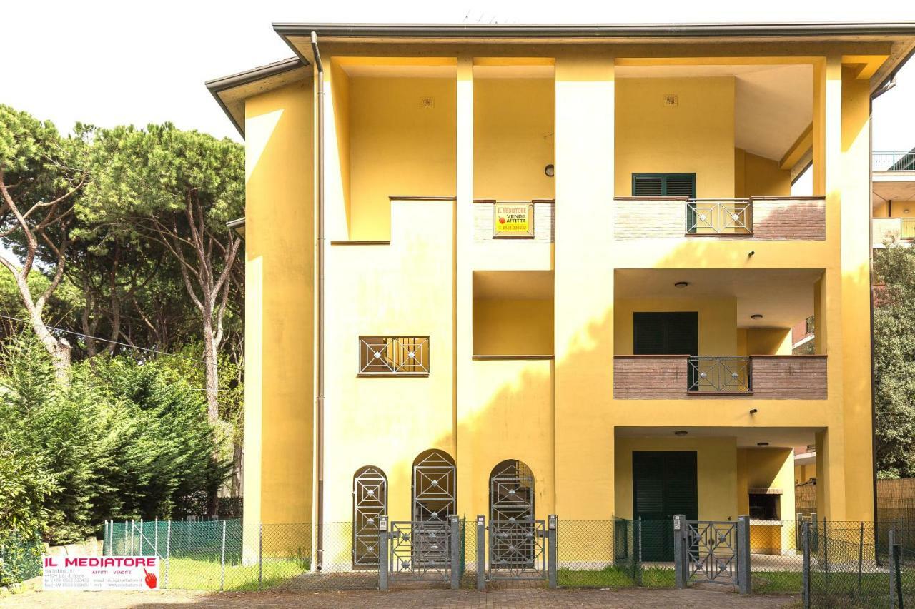 Le Terrazze Apartments Lido di Spina Eksteriør billede